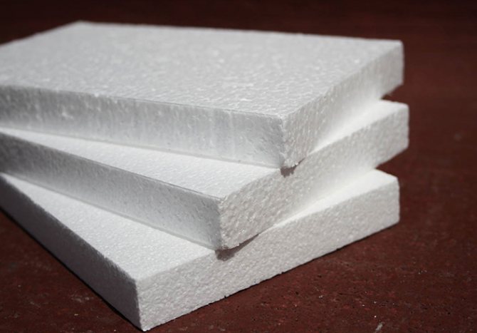 BigSovets.ru - Quel matériau est meilleur que la mousse de polyuréthane ou le polystyrène expansé