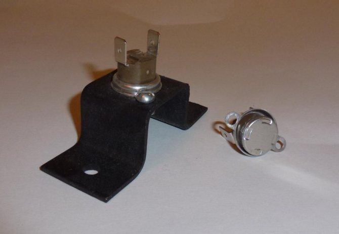 Un capteur de tirage ou relais thermique est un dispositif permettant de déterminer l'intensité du tirage dans la cheminée d'une chaudière à gaz