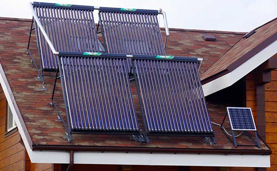 Слънчева централа за отопление на частна къща без газ
