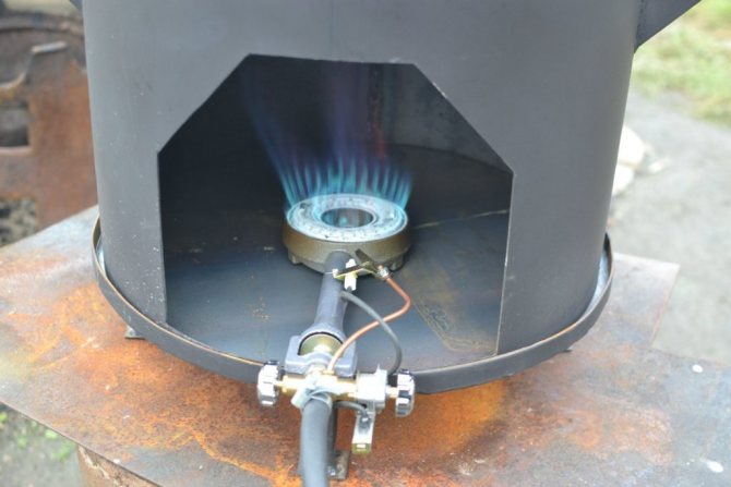 Brûleur dans un four à gaz