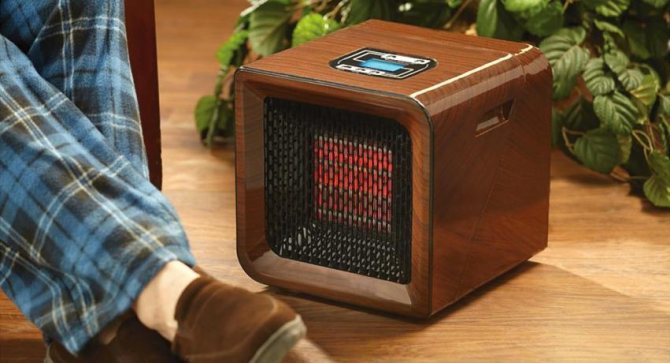 Un radiateur infrarouge apportera chaleur et confort dans une maison de campagne
