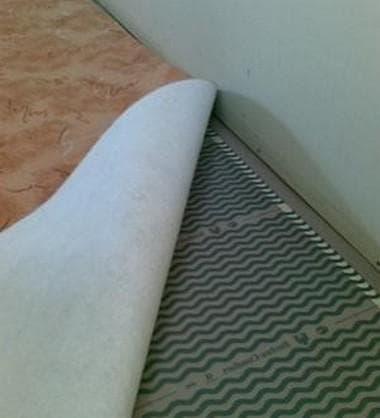 infračervená izolace podlahy linolea