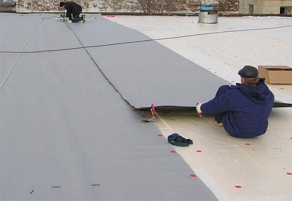 instalarea membranei de acoperiș