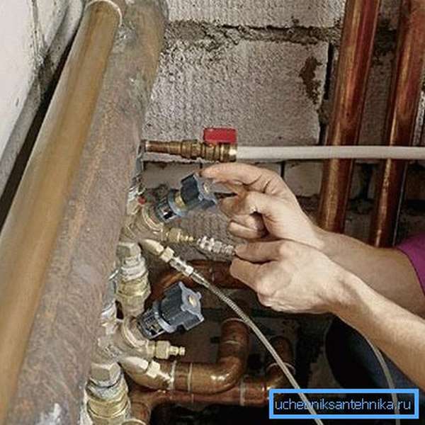 ¿Cómo es el ajuste y ajuste del sistema de calefacción en casa?