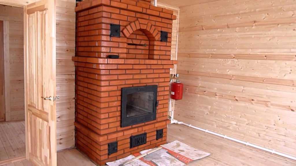 poêle de cheminée en brique