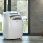Les climatiseurs au sol sont faciles à utiliser et vous permettent de créer un microclimat favorable dans l'appartement