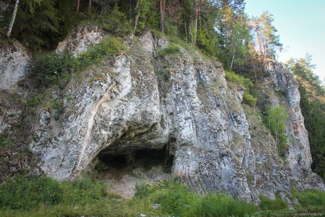 Grotte de Lionmouth