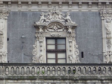 Béton polymère dans la décoration de façade