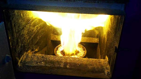 Ang pagpapatakbo ng burner burner sa boiler