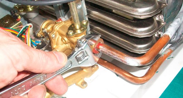 Conserto DIY de aquecedores de água a gás