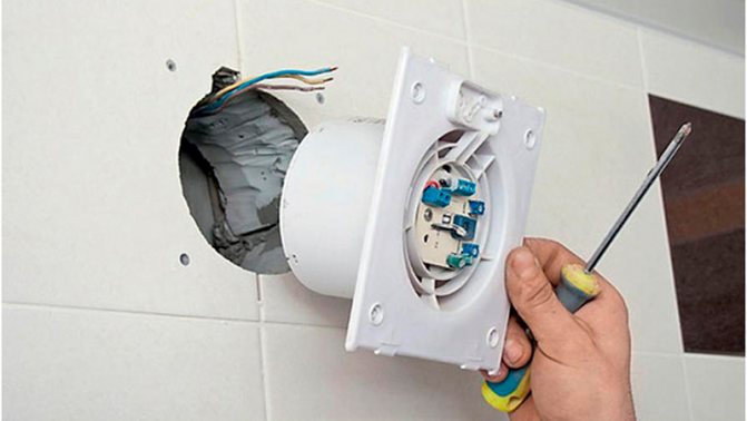 Schéma de câblage d'un ventilateur avec minuterie dans la salle de bain