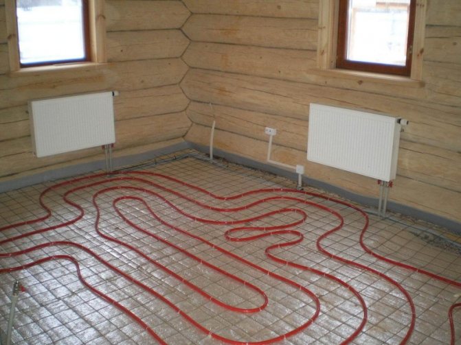 Podlahové topení bez potěru: polystyrénové desky a suchý hliník, vodní desky a laminát, rozdělovače tepla