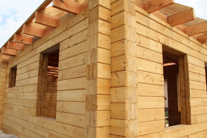 Façade ventilée pour une maison en bois